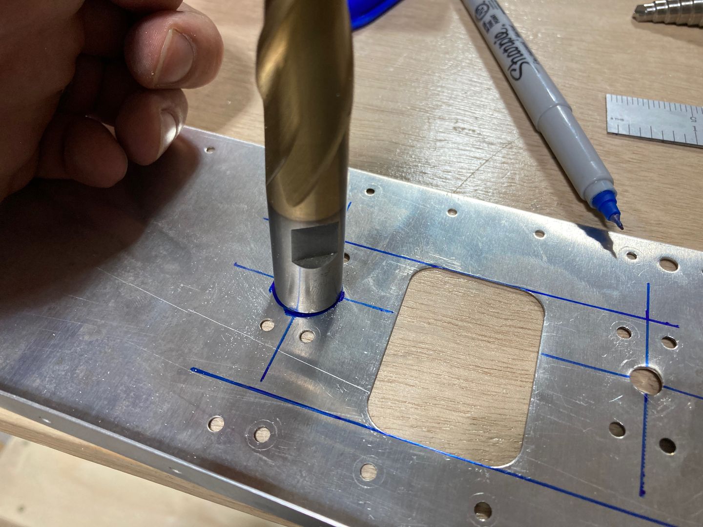 Using a 5/8" endmill to draw the guidance lines.