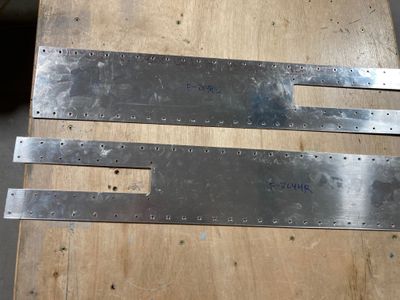 The side plates.