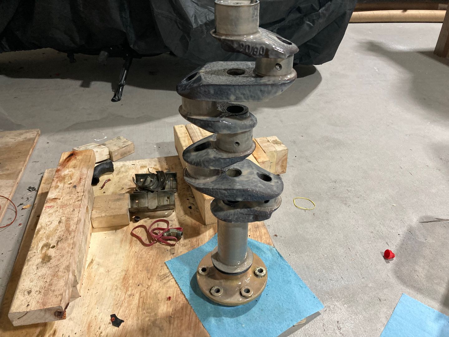 Spraying the crankshaft.