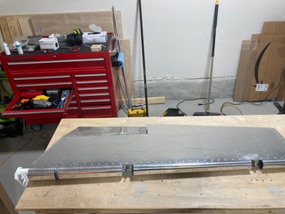 Rolling the left elevator leading edge