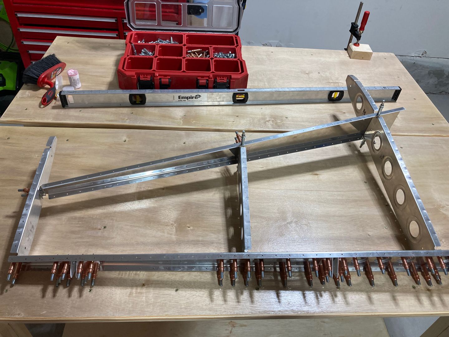 Assembled spars and ribs into a skeleton