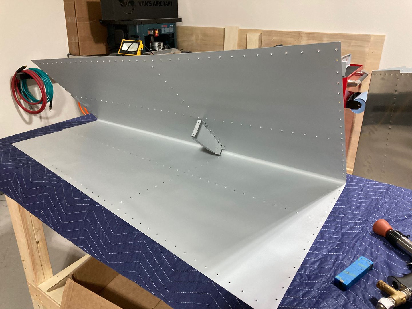 Cleocing the nose rib -- the first one to rivet!