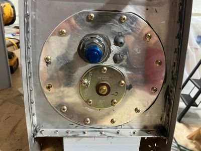 The cover plate is installed.