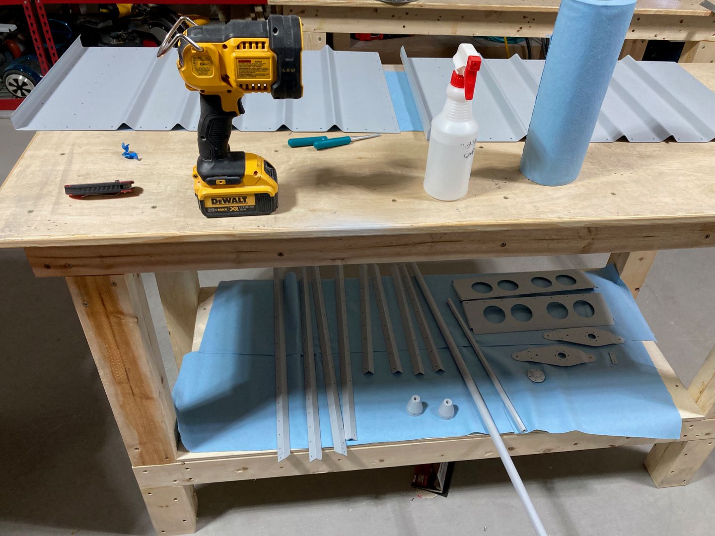 The seat backs and push rods are primed!