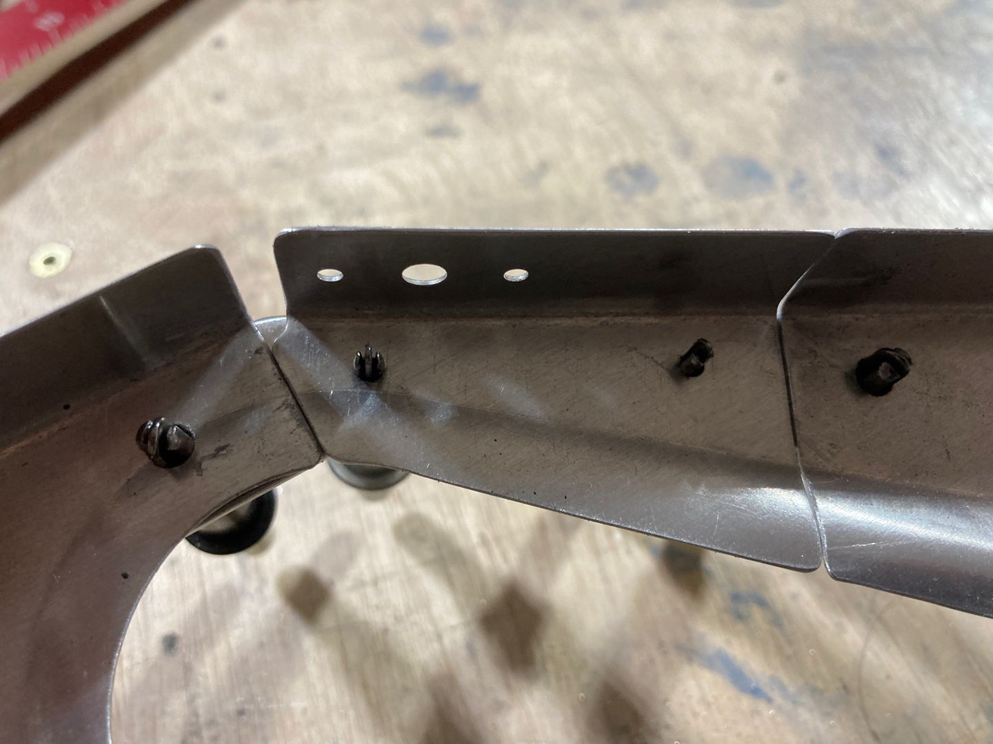 The removable part is cut off the rib.