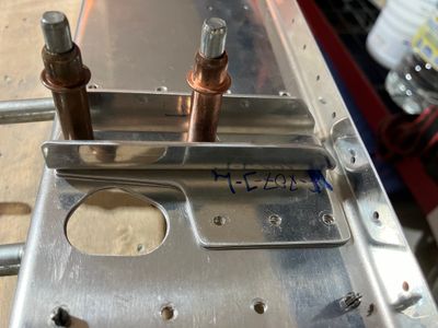 Aileron hinges service bulletin parts