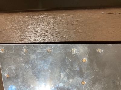 Squeezed trailing edge (top)