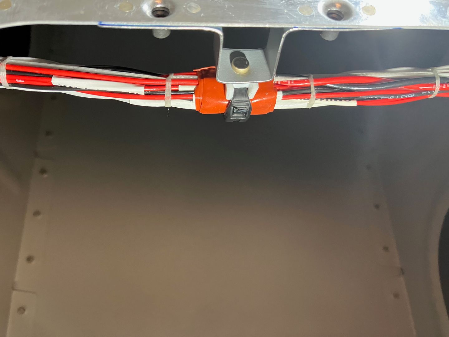 Supported wire bundle.