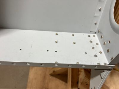 Outboard aileron bracket.