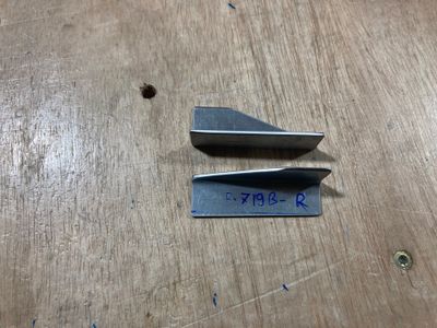 Angle attachment clips.