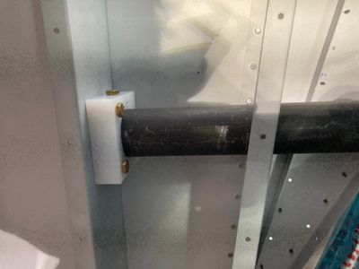 The step and the block fitted to the fuselage.
