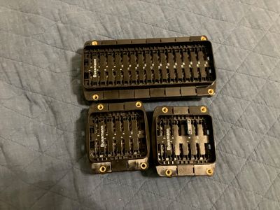 Bussmann 15700 series fuse blocks