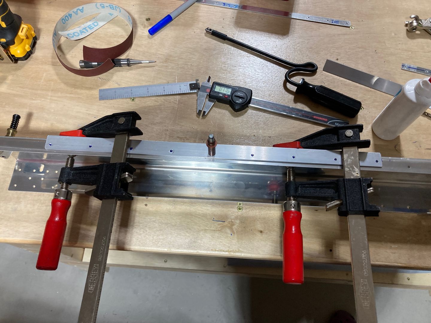 Mounting the angle for drilling.