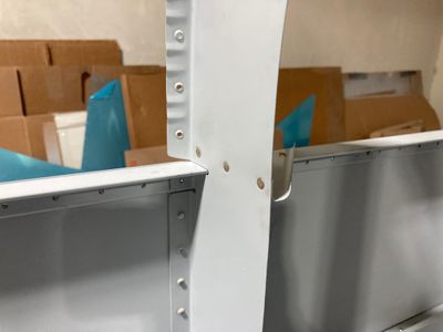 The F-706 bulkhead gussets have flush rivets!