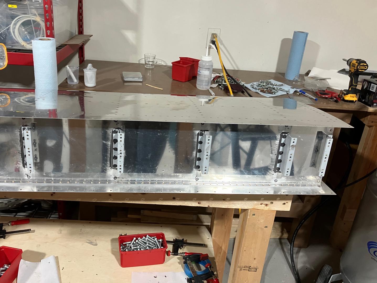 The baffle is riveted.