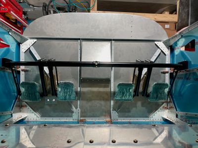 Fitting the rudder pedals block