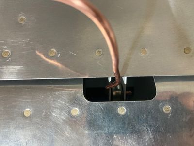 A copper wire to help hanging the elevators.